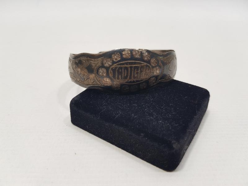 CUMHURİYET İLK DÖNEM YADİGAR YAZILI SAVATLI GÜMÜŞ BİLEZİK