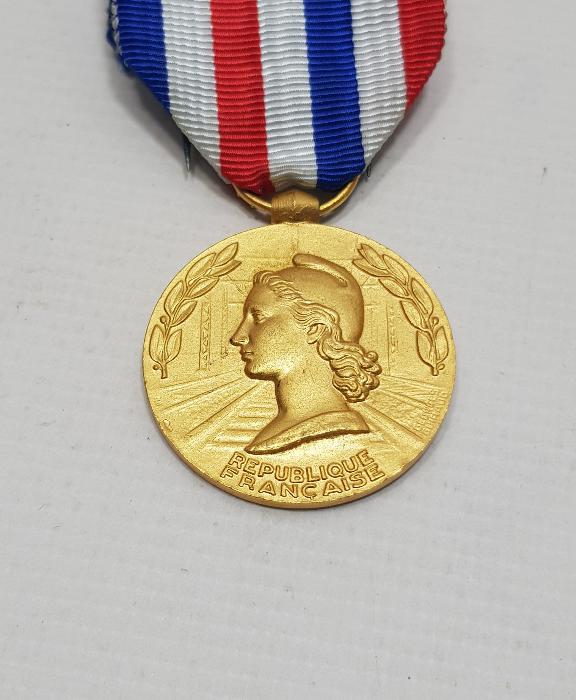 FRANSA DEMİRYOLLARI ONUR MADALYASI 