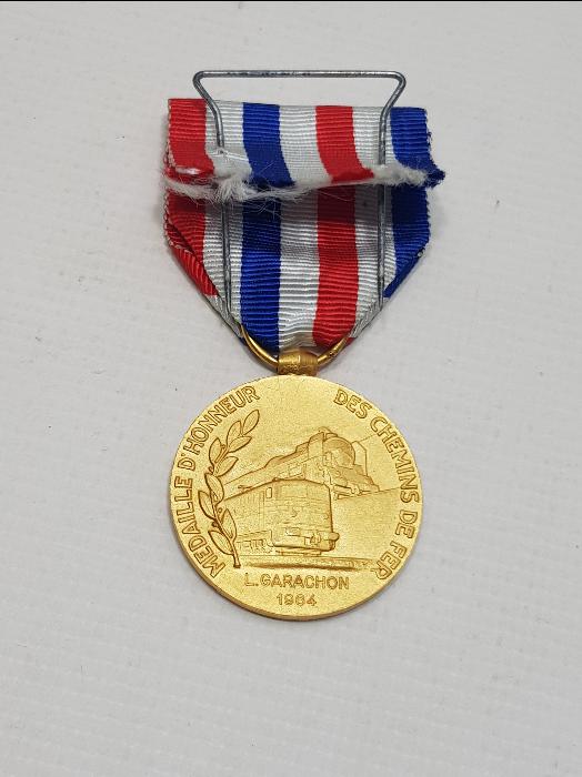 FRANSA DEMİRYOLLARI ONUR MADALYASI 