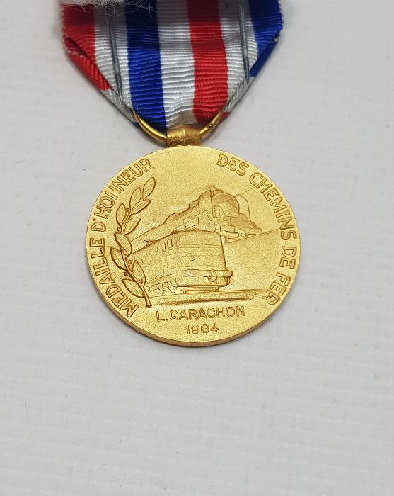 FRANSA DEMİRYOLLARI ONUR MADALYASI 