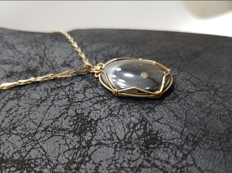 HEMATİT TAŞLI KOLYE