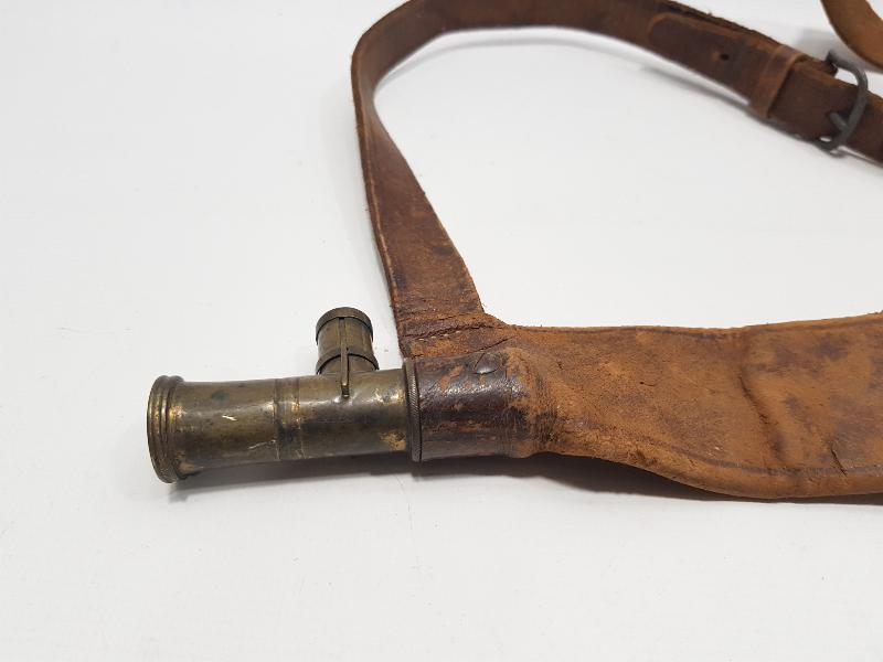 OSMANLI DÖNEMİ NADİR FORMDA DERİ KEMERLİ BARUTLUK