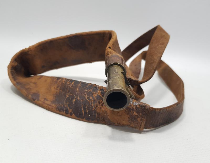 OSMANLI DÖNEMİ NADİR FORMDA DERİ KEMERLİ BARUTLUK