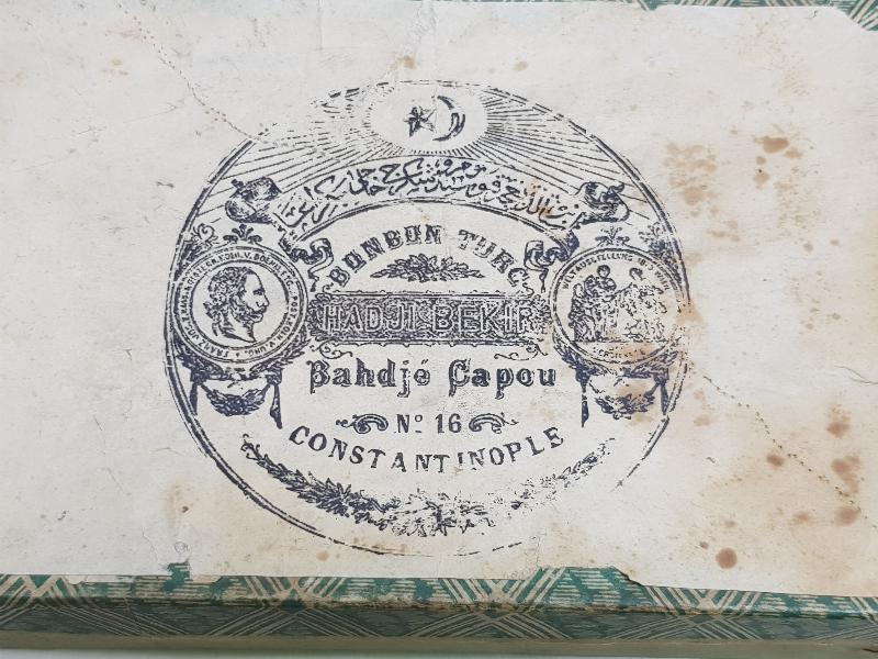OSMANLICA DÖNEMİ ALİ MUHİDDİN HACI BEKİR MUKAVVA ŞEKERLEME KUTUSU