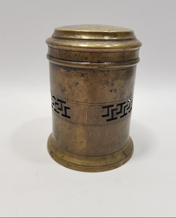 OSMANLICA YAZILI VE MEŞRUTİYET BAYRAKLI ÇOK NADİR KAMİNETO