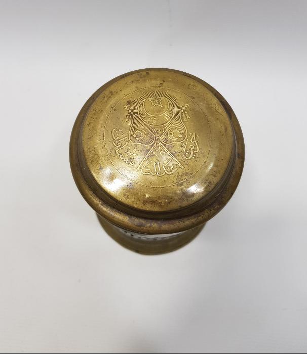 OSMANLICA YAZILI VE MEŞRUTİYET BAYRAKLI ÇOK NADİR KAMİNETO