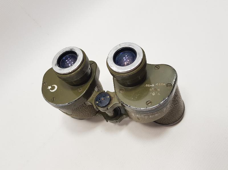 KORE SAVAŞI DÖNEMİ AY YILDIZ BAYRAKLI TÜRK ASKERİ DÜRBÜN