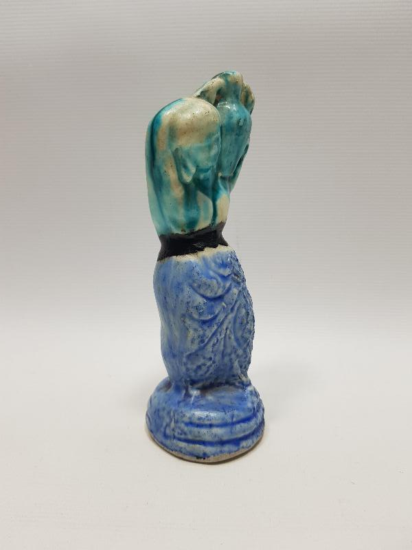 KÜTAHYA SU TAŞIYAN KADIN BİBLOSU