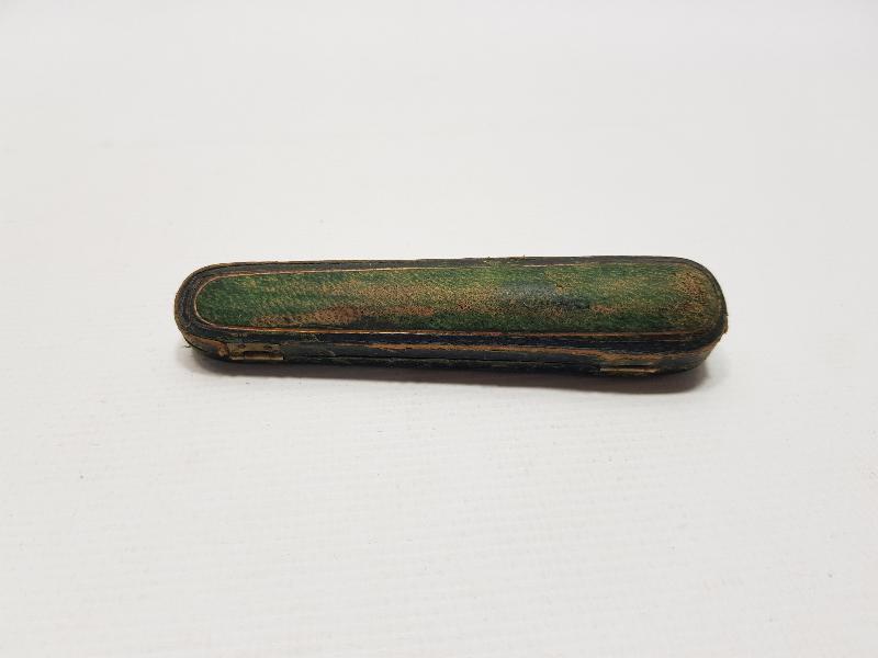 OSMANLI DÖNEMİ KUTUSUNDA KEHRİBAR AĞIZLIK 