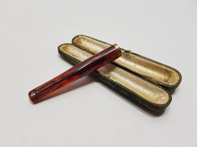 OSMANLI DÖNEMİ KUTUSUNDA KEHRİBAR AĞIZLIK 