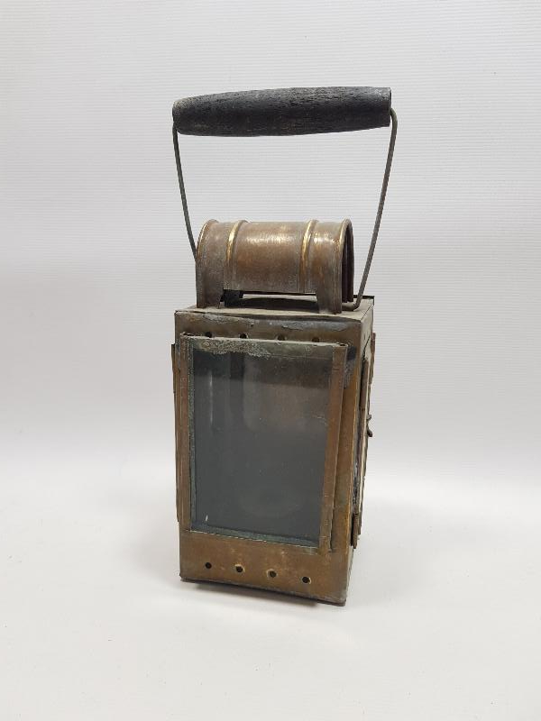 ANTİKA DEMİRYOLU İŞARET LAMBASI