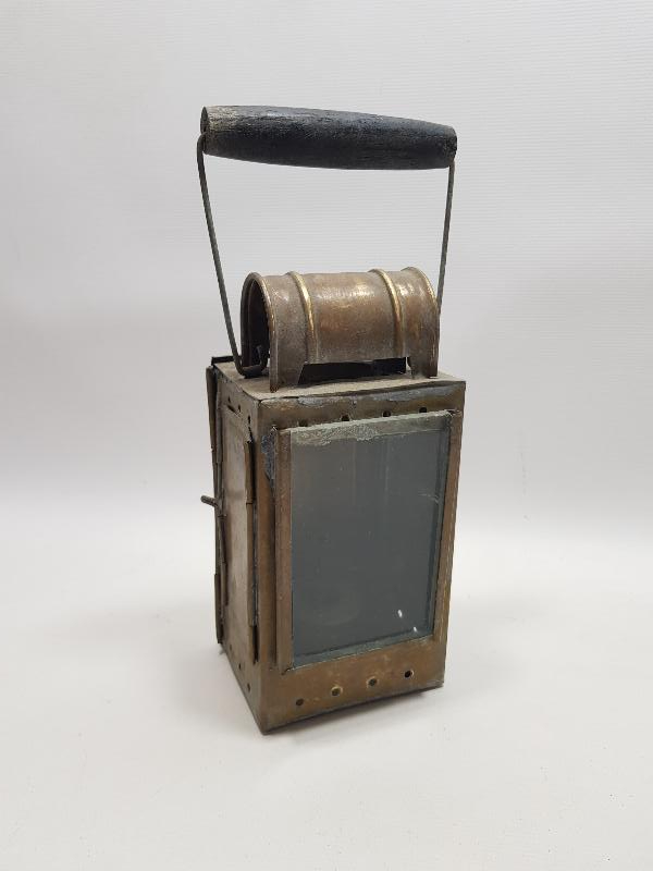 ANTİKA DEMİRYOLU İŞARET LAMBASI