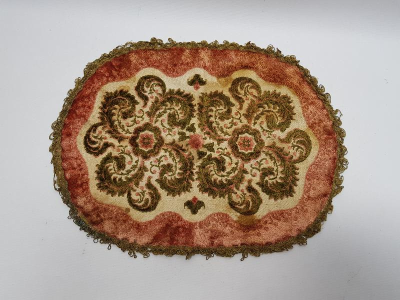 ANTİKA GOBLEN SEHPA ÖRTÜSÜ 