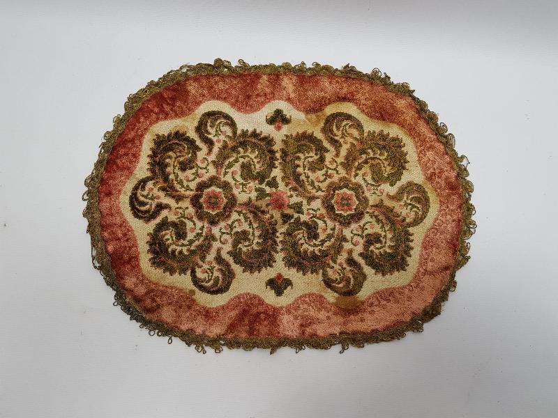 ANTİKA GOBLEN SEHPA ÖRTÜSÜ 