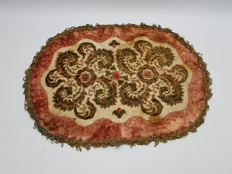 ANTİKA GOBLEN SEHPA ÖRTÜSÜ 