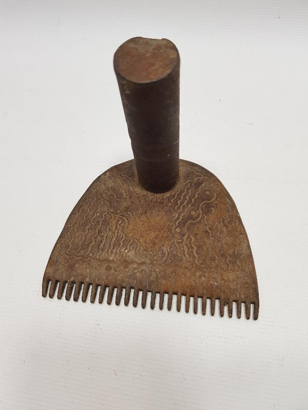 ANTİKA HALI KİRKİTİ