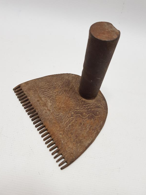 ANTİKA HALI KİRKİTİ