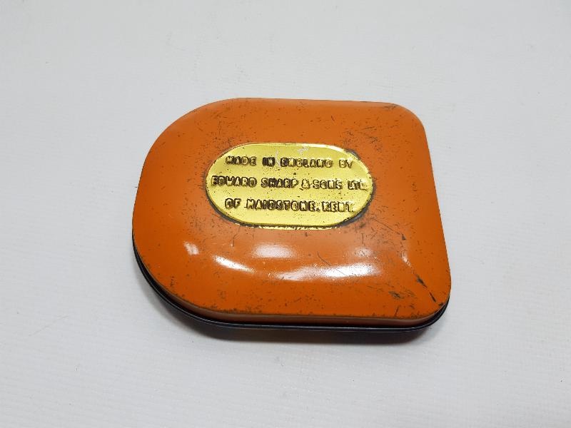 ASTRONOT VE UZAY TEMALI ANTİKA ÇOCUK KUTUSU