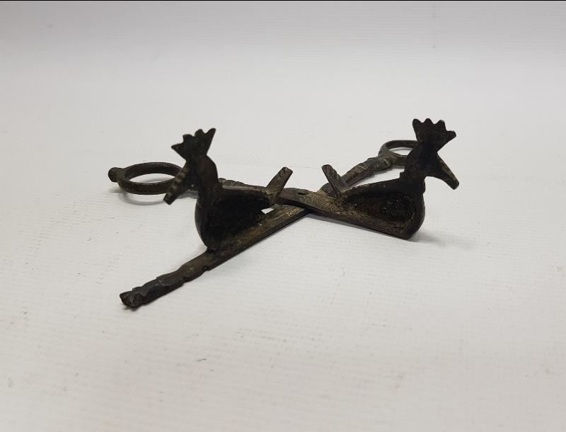 OSMANLI DÖNEMİ ERMENİ İŞİ TAVUSKUŞU FORMLU MUM MAKASI