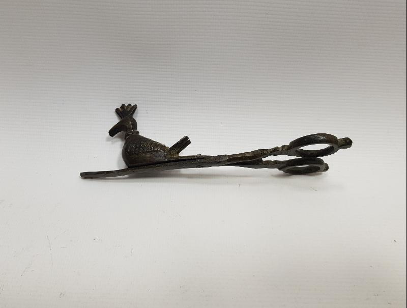 OSMANLI DÖNEMİ ERMENİ İŞİ TAVUSKUŞU FORMLU MUM MAKASI