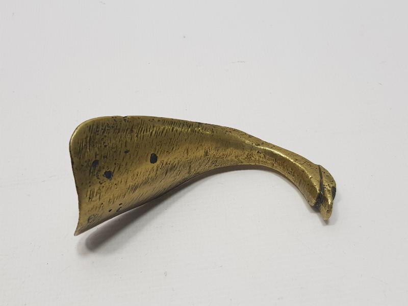 ANTİKA PİRİNÇ AYAKKABI ÇEKECEĞİ