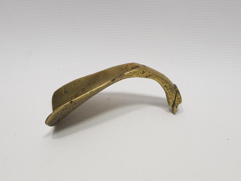 ANTİKA PİRİNÇ AYAKKABI ÇEKECEĞİ