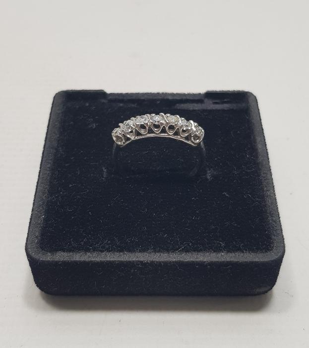 ANTİKA YEDİTAŞ PIRLANTA YÜZÜK