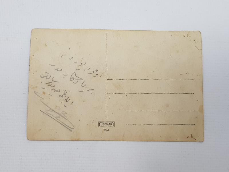 KALPAK VE MADALYALI ÜNİFORMASIYLA GENÇ OSMANLI SUBAYI GAZİ MUSTAFA KEMAL PAŞA 