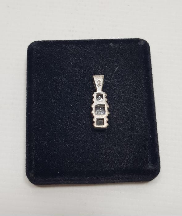 ZİRKON TAŞLI GÜMÜŞ KOLYE UCU