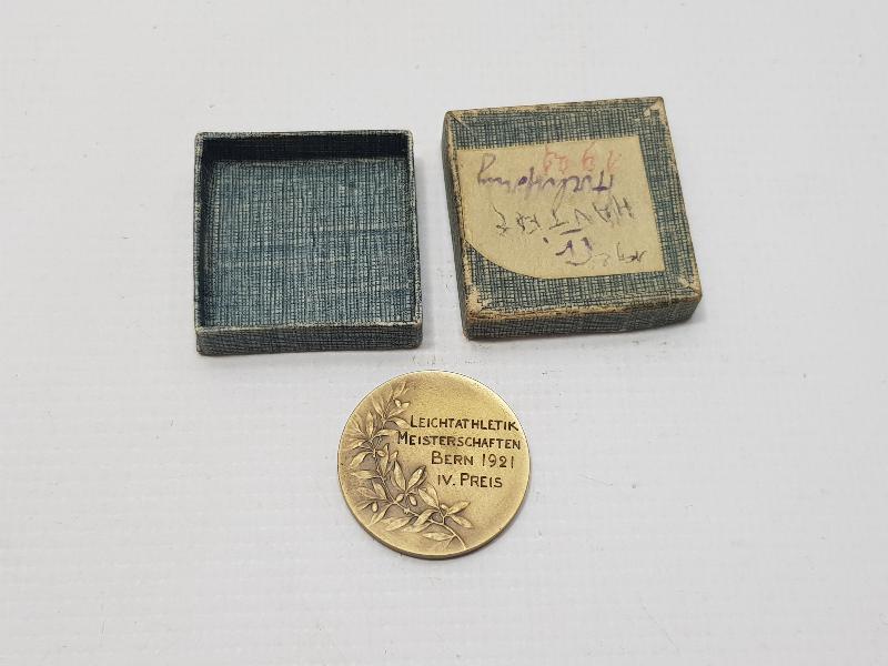 1921 TARİHLİ KUTUSUNDA YÜKSEK ATLAMA SPOR MADALYASI 