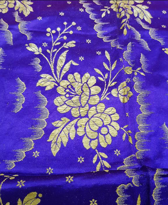 OSMANLI DÖNEMİ ALTIN SIRMA İŞLEMELİ HEREKE İPEK BOHÇA