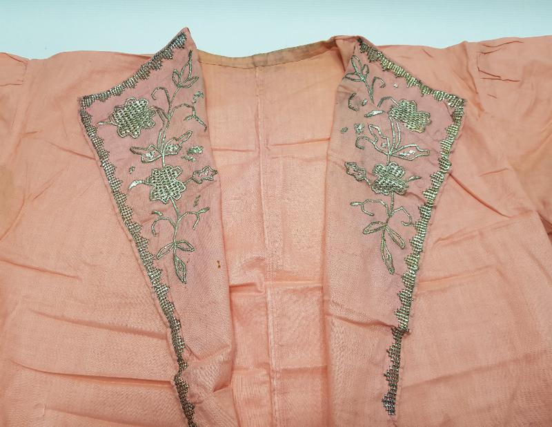 OSMANLI DÖNEMİ LEVANTEN İŞİ GÜMÜŞ SIRMA İŞLEMELİ GECELİK