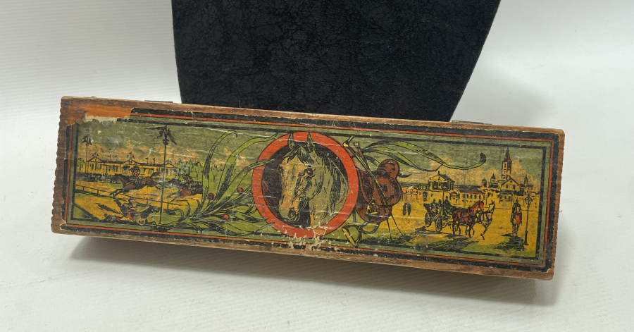 OSMANLI DÖNEMİ AT GÖRSELLİ NADİR AHŞAP USTURA KUTUSU