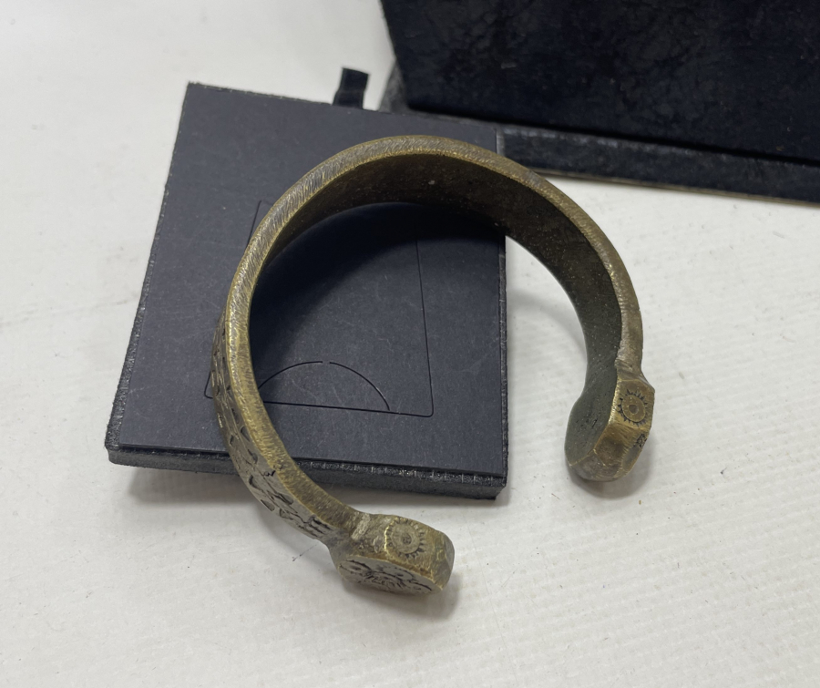 OSMANLI DÖNEMİ NADİR FORMDA BÜYÜK BOY ŞAMAN KÜLTÜRÜ BRONZ BİLEZİK