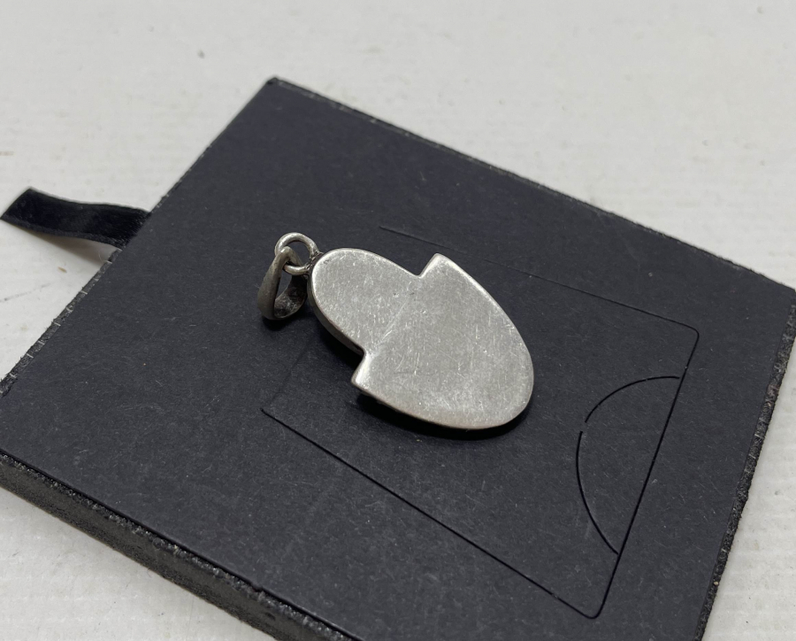 ÜZERİ DOĞAL TAŞLI ÖZEL YAPIM GÜMÜŞ KOLYE UCU