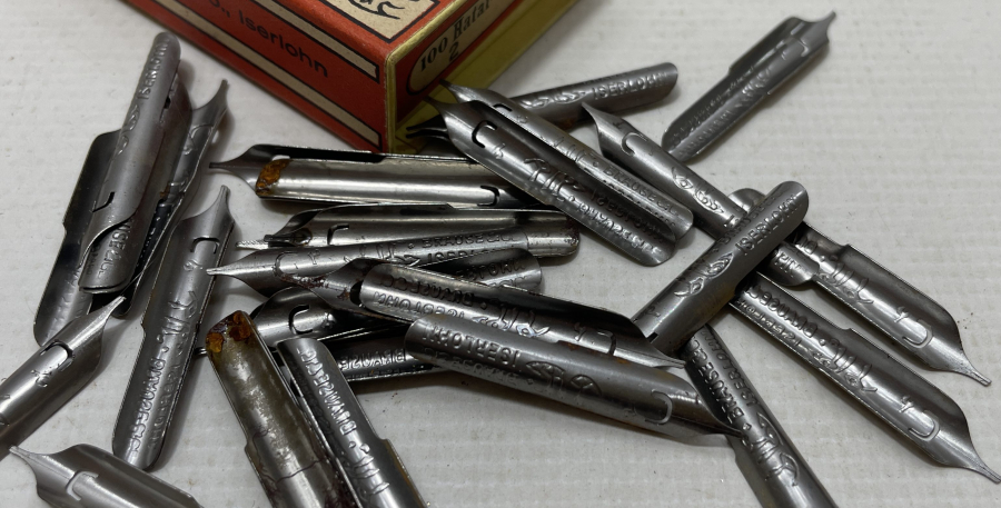 ORJİNAL KUTUSUNDA OSMANLI DÖNEMİ OSMANLICA YAZILI DİVİT UÇLARI