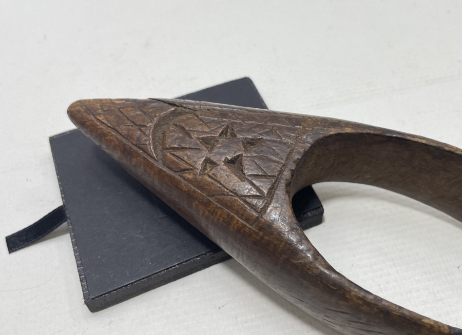 OSMANLI DÖNEMİ ŞAMANİK İŞLEMELERLE SÜSLÜ ÇOK NADİR AHŞAP MEKİK