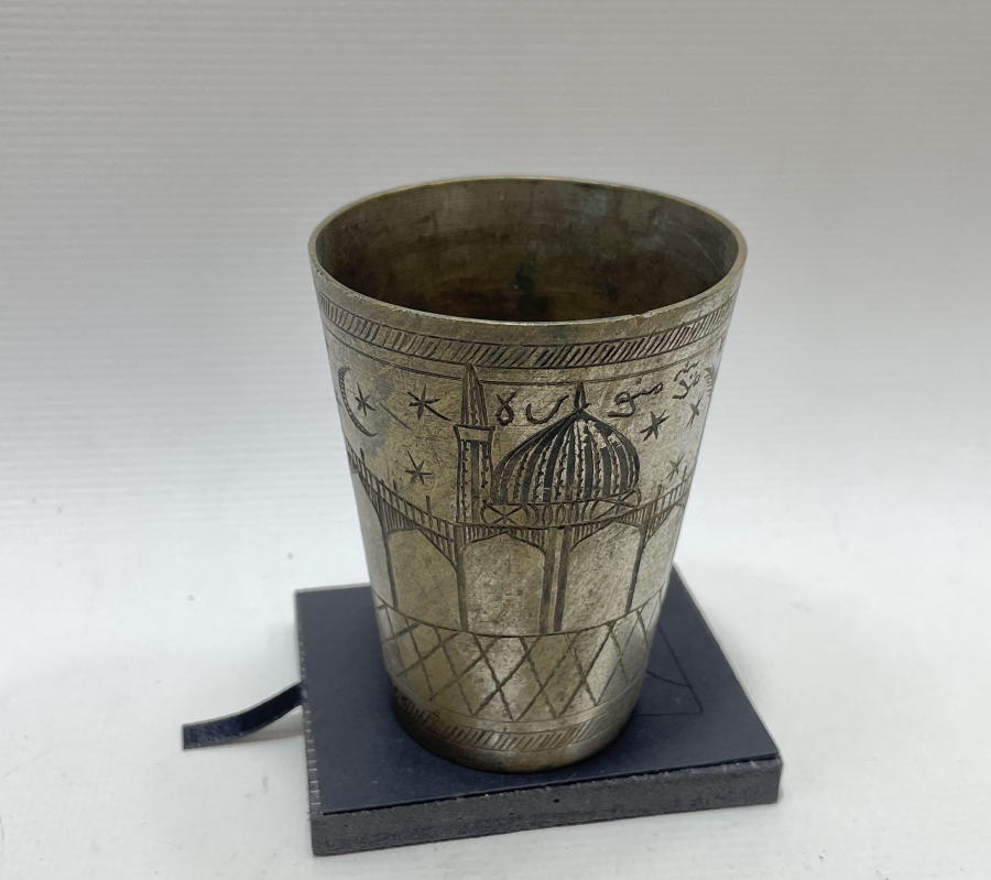 OSMANLI DÖNEMİ ÜZERİ MEDİNE-İ MÜNEVVERE YAZILI HAC HATIRASI BARDAK