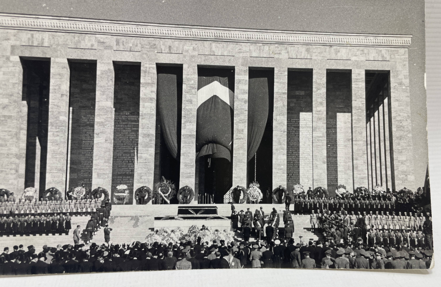 MUSTAFA KEMAL ATATÜRK'ÜN NAAŞININ ANITKABİR'E GETİRİLDİĞİ GÜNÜN FOTOĞRAFI