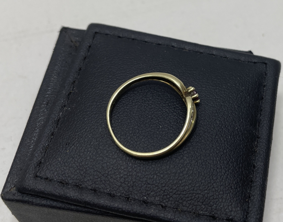 YAKUT VE PIRLANTA TAŞLI ZİHGİR FORMUNDA ANTİKA ALTIN YÜZÜK