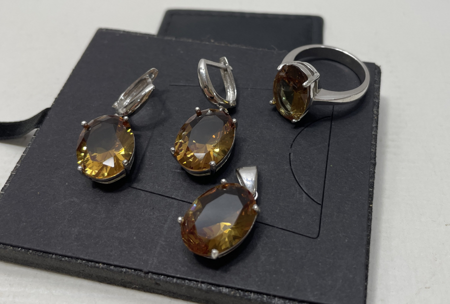 ZULTANİT TAŞLI ÖZEL YAPIM GÜMÜŞ TAKI SETİ