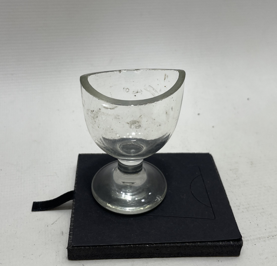 ANTİKA GÖZ BANYOLUĞU