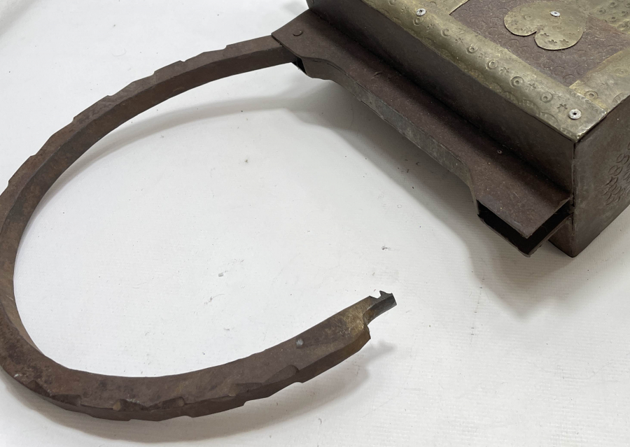 DEV BOYDA  ANTİKA HAN KİLİDİ