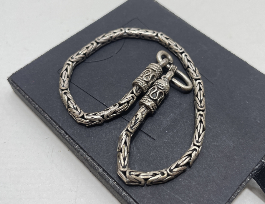 GÜMÜŞTEN MAMUL KRAL ZİNCİRİ BİLEKLİK