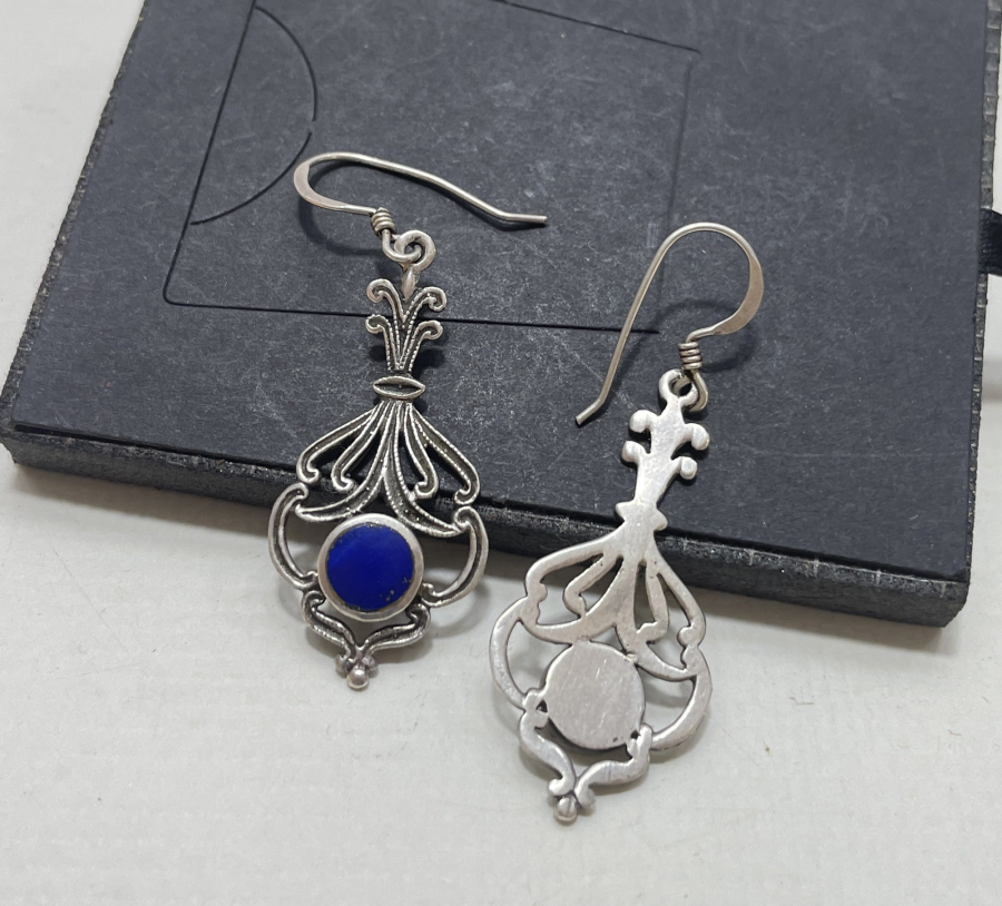 LAPİS TAŞLI GÜMÜŞ KÜPE