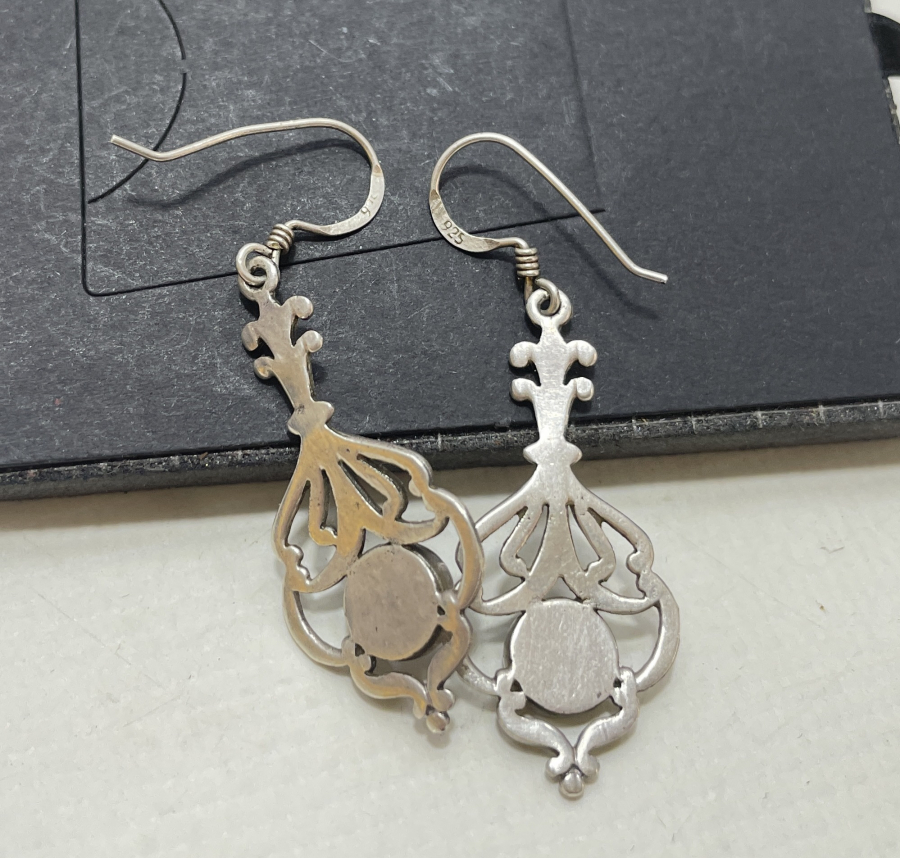 LAPİS TAŞLI GÜMÜŞ KÜPE