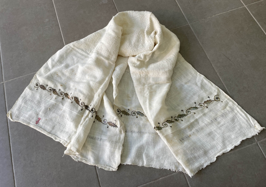 OSMANLI DÖNEMİ GÜMÜŞ SIRMA İŞÇİLİKLİ BÜYÜK BOY HAVLU - PEŞKİR