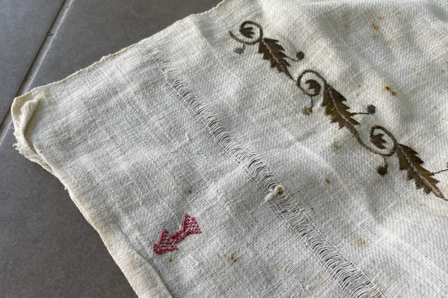 OSMANLI DÖNEMİ GÜMÜŞ SIRMA İŞÇİLİKLİ BÜYÜK BOY HAVLU - PEŞKİR