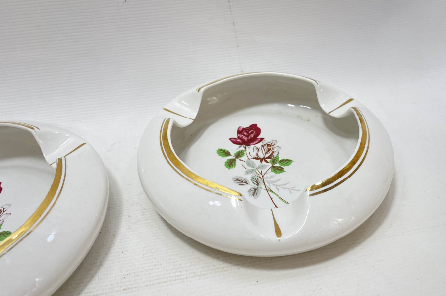 SÜMERBANK YAPIMI ÇİFT PORSELEN KÜLLÜK