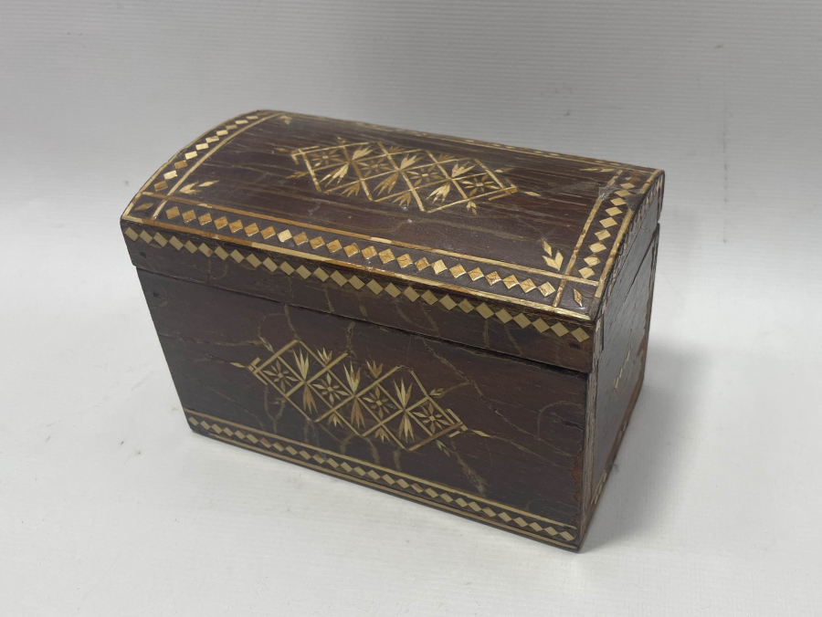 TAMAMI EL YAPIMI SAMAN ÇÖPÜNDEN YAPILMIŞ KAPAKLI KUTU